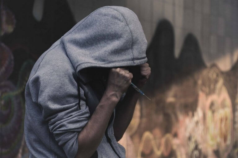 addict-2713526_1920 (Kopí6rovať) psychoaktivni latky